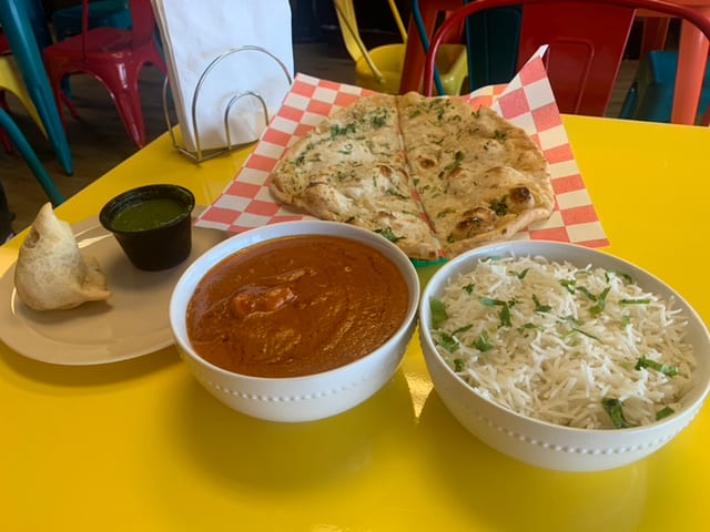 2 choices of any currys from chicken, fish, shrimp& vegetarian will come with 2 rice!
2pcs samosa
1garlic naan.