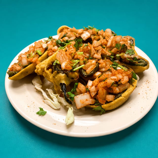 Cut Mirchi Pakora.